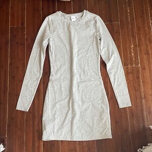 ARITZIA GREY MINI STRETCH DRESS…EXCELLENT CONDITION!! Size xs